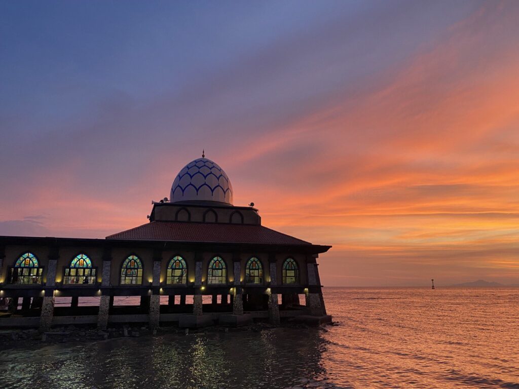 Al Hussain 'floating mosque', Kuala Perlis, Malaysia