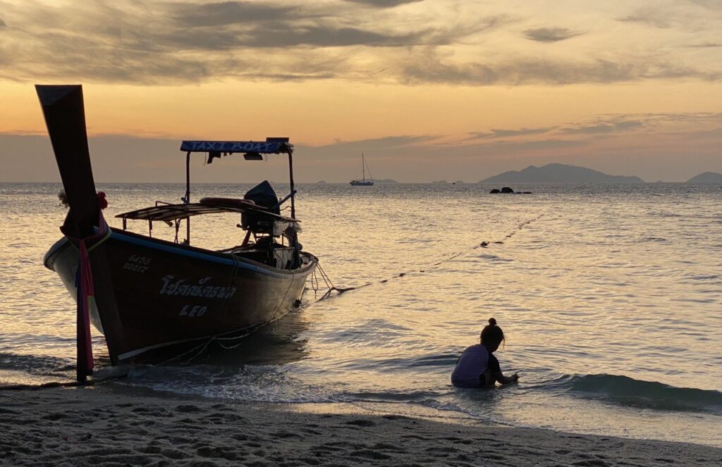 Sunset Beach, Koph Lipe island, Thailand