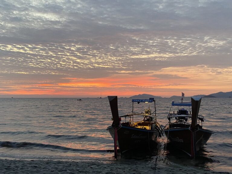 Sunset Beach, Koph Lipe island, Thailand