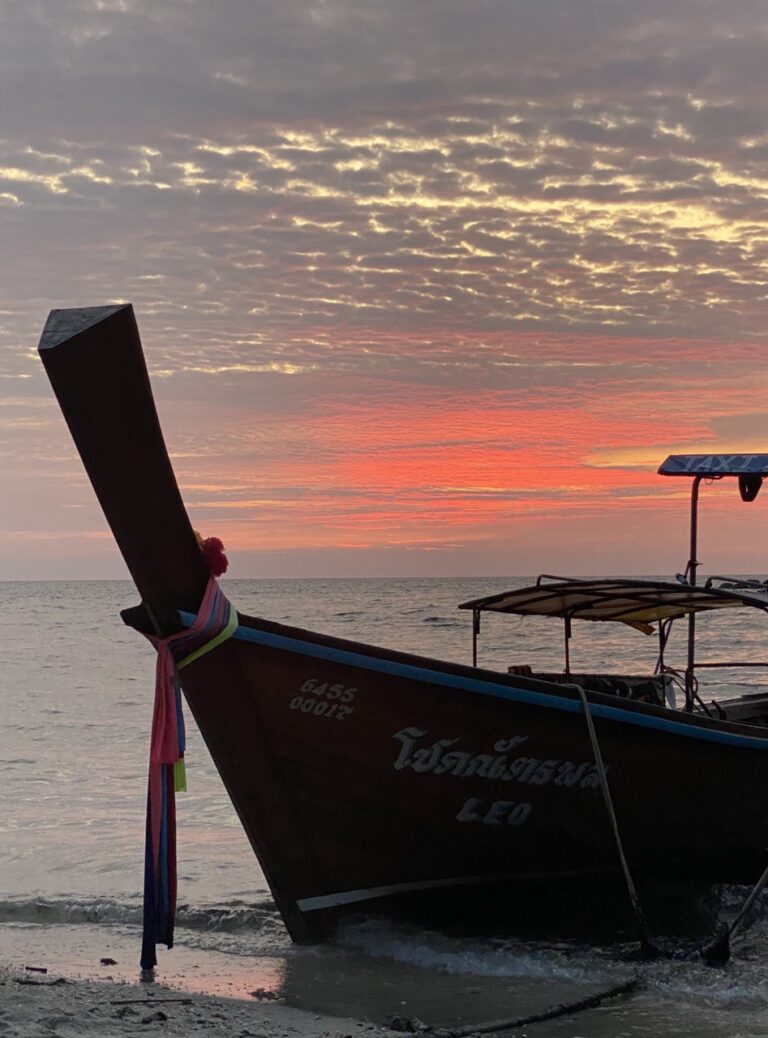 Sunset Beach, Koph Lipe island, Thailand