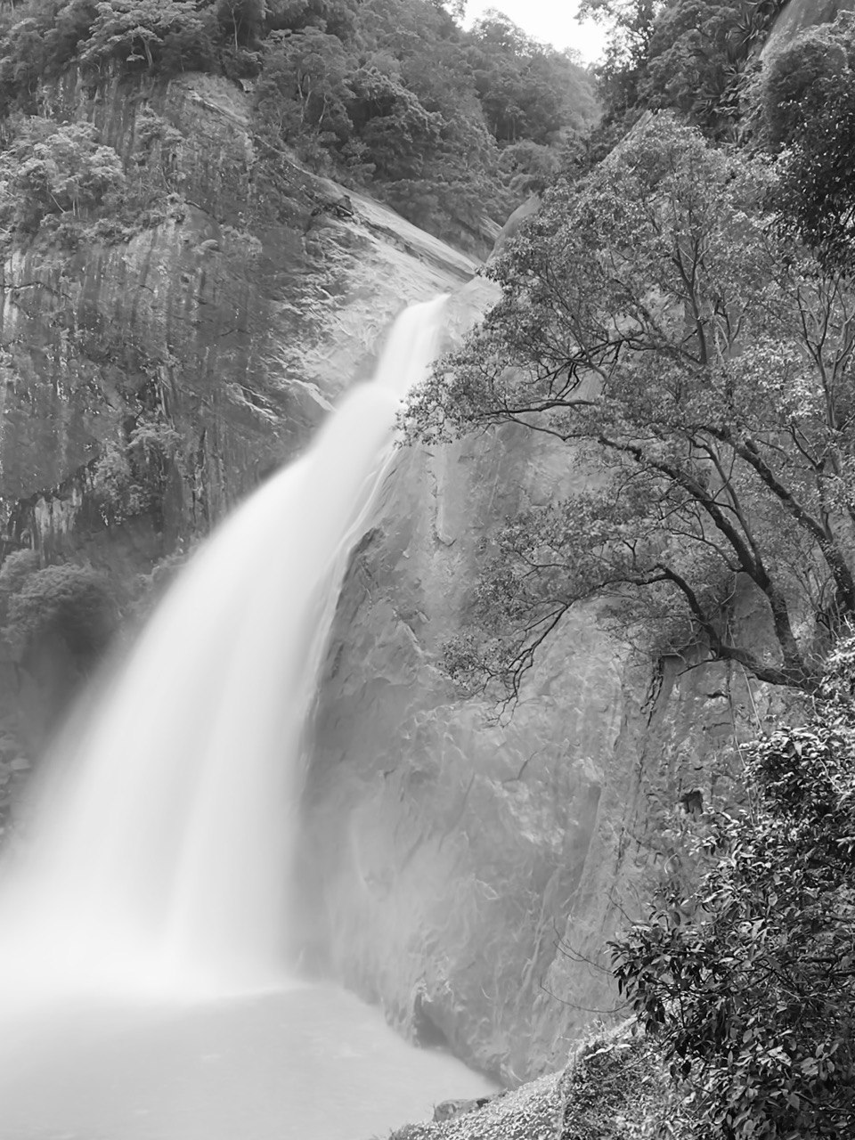 Dunhinda Falls, Badulla, Sri Lanka